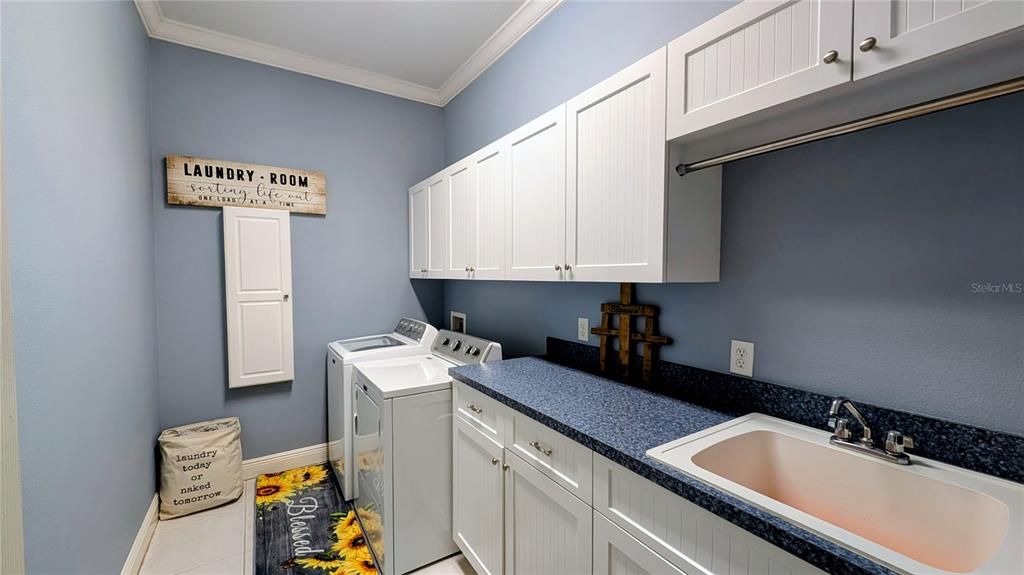 En Venta: $1,750,000 (3 camas, 2 baños, 2990 Pies cuadrados)