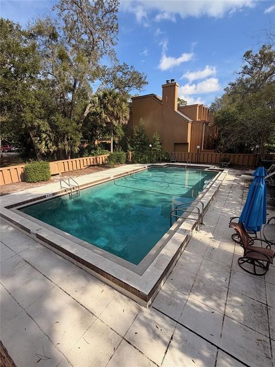 For Sale: $190,000 (2 beds, 2 baths, 1143 Square Feet)