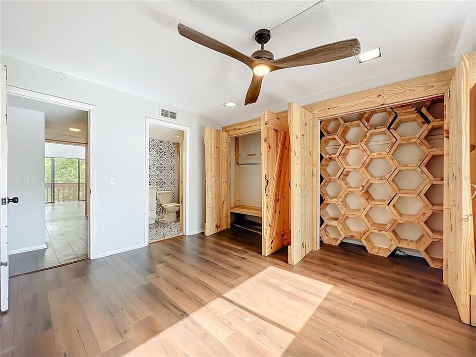 For Sale: $190,000 (2 beds, 2 baths, 1143 Square Feet)