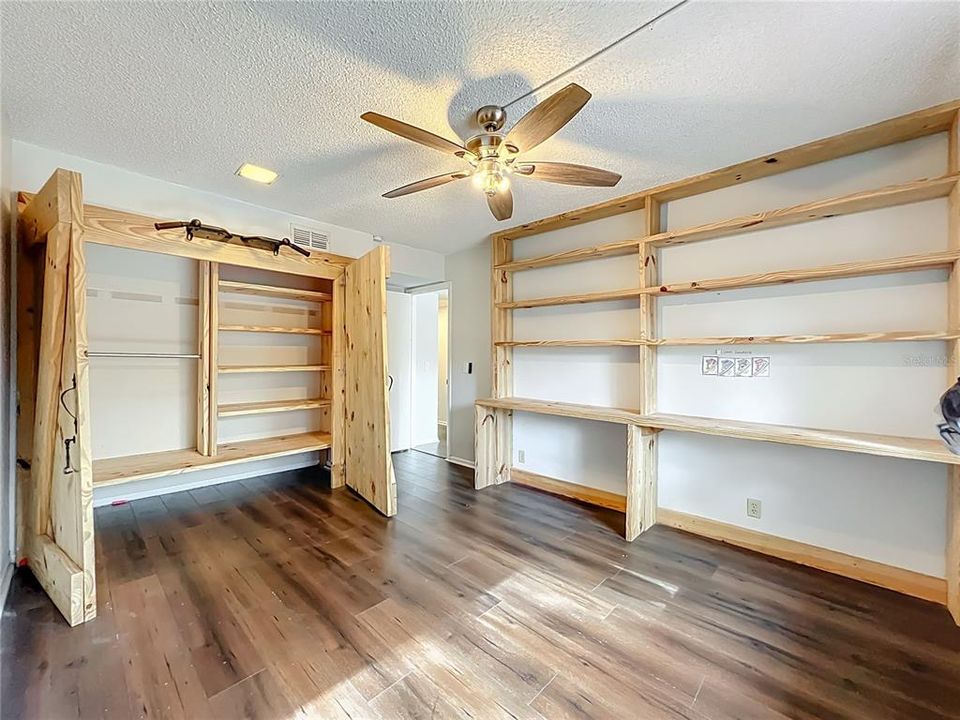 For Sale: $190,000 (2 beds, 2 baths, 1143 Square Feet)