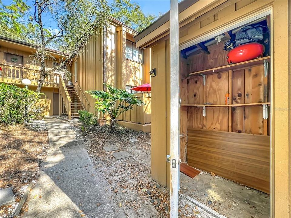 For Sale: $190,000 (2 beds, 2 baths, 1143 Square Feet)