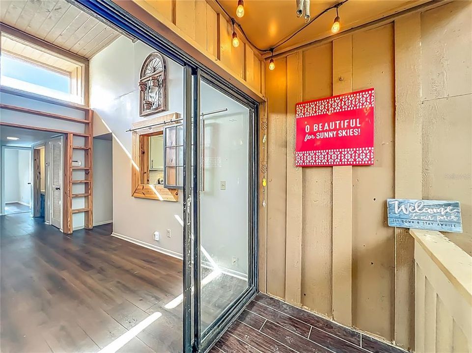 For Sale: $190,000 (2 beds, 2 baths, 1143 Square Feet)