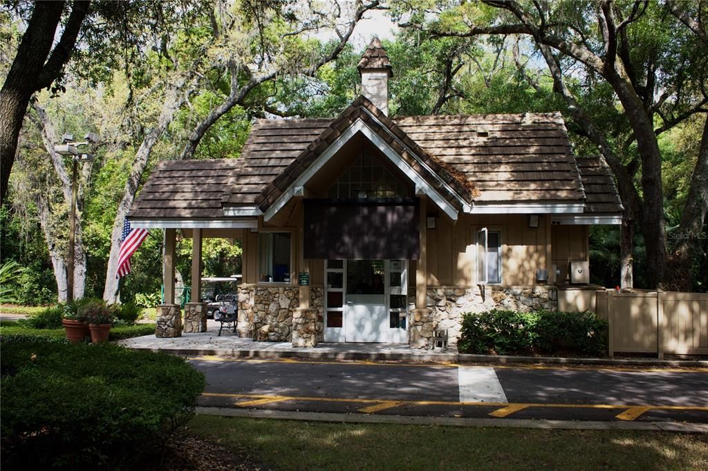 For Sale: $190,000 (2 beds, 2 baths, 1143 Square Feet)