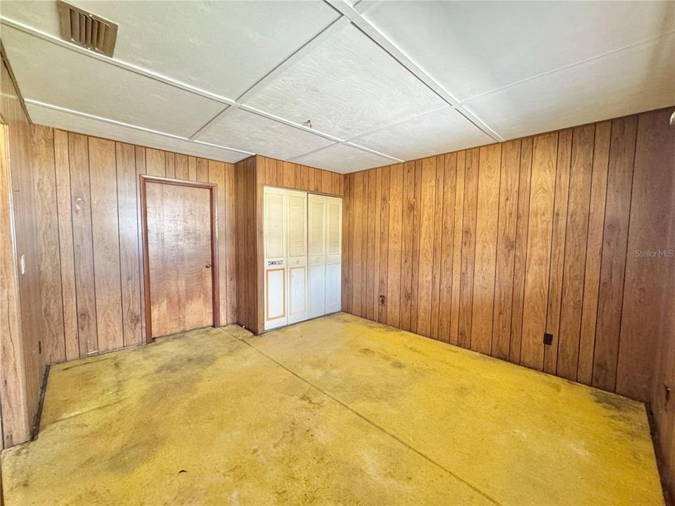 For Sale: $190,000 (3 beds, 1 baths, 1435 Square Feet)