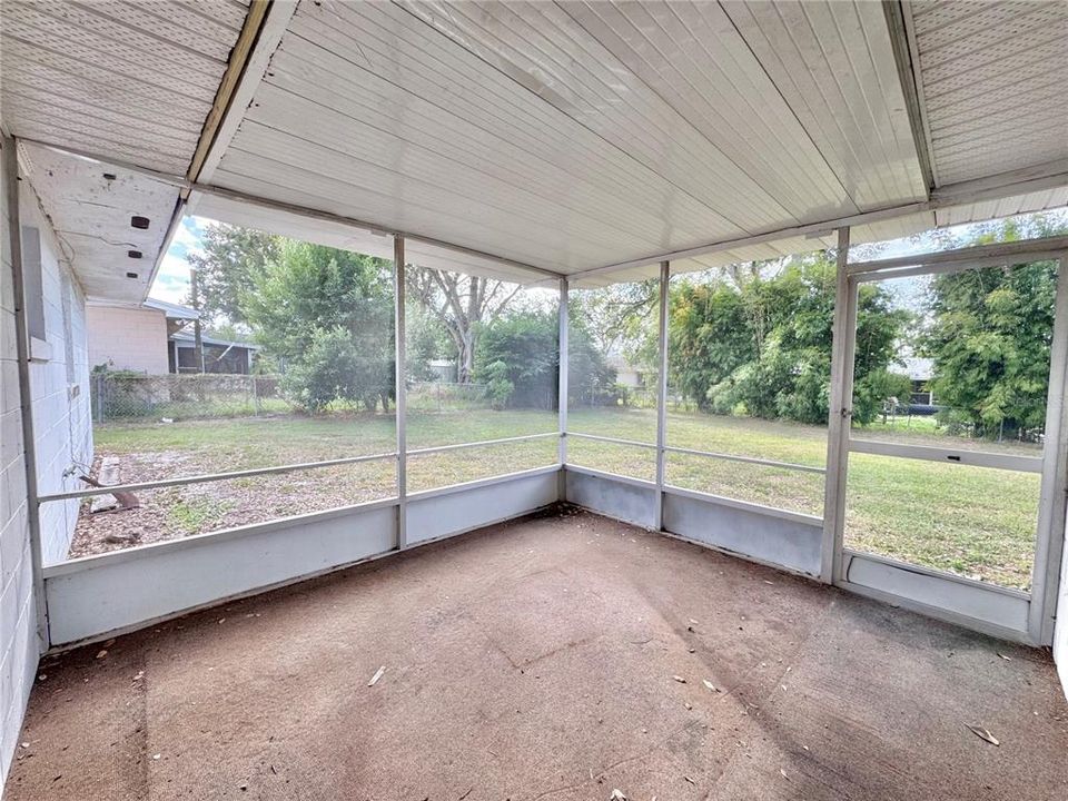 For Sale: $190,000 (3 beds, 1 baths, 1435 Square Feet)