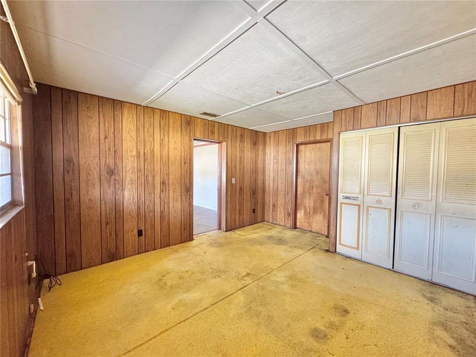 For Sale: $190,000 (3 beds, 1 baths, 1435 Square Feet)