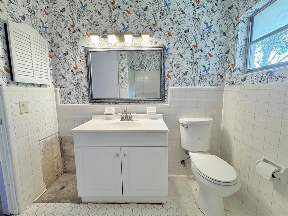 For Sale: $190,000 (3 beds, 1 baths, 1435 Square Feet)