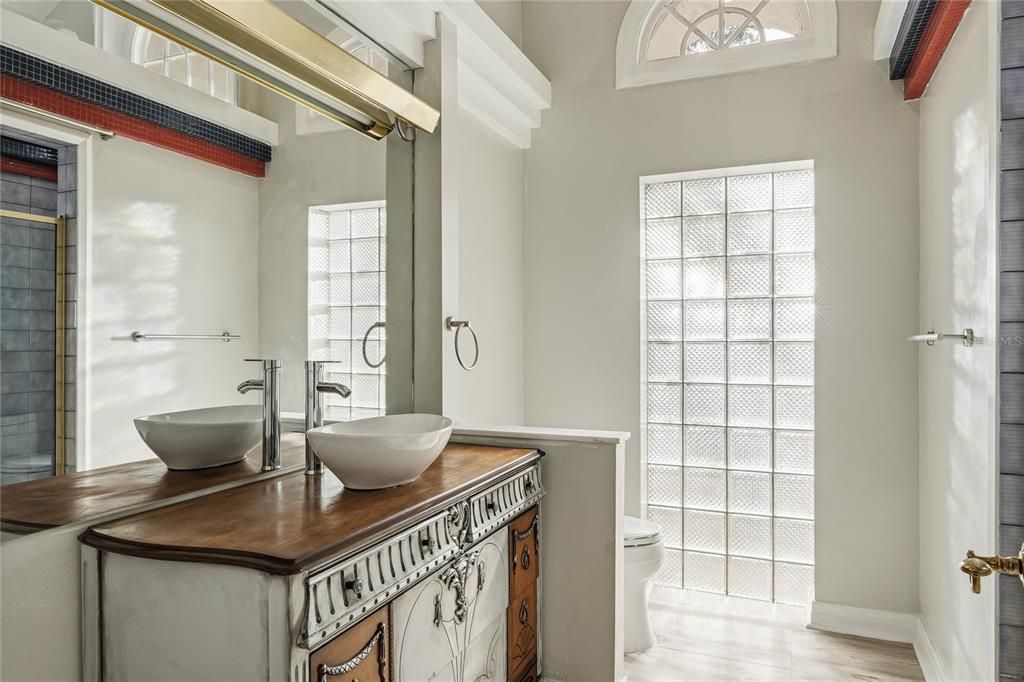 待售: $1,575,000 (4 贝兹, 5 浴室, 6276 平方英尺)