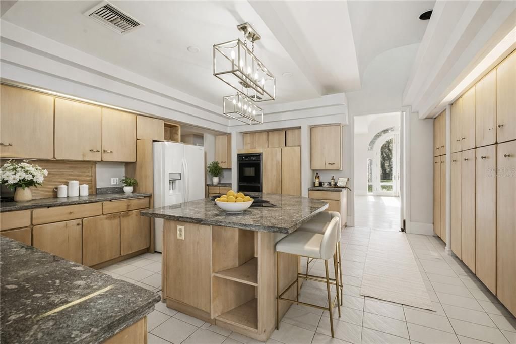 待售: $1,575,000 (4 贝兹, 5 浴室, 6276 平方英尺)