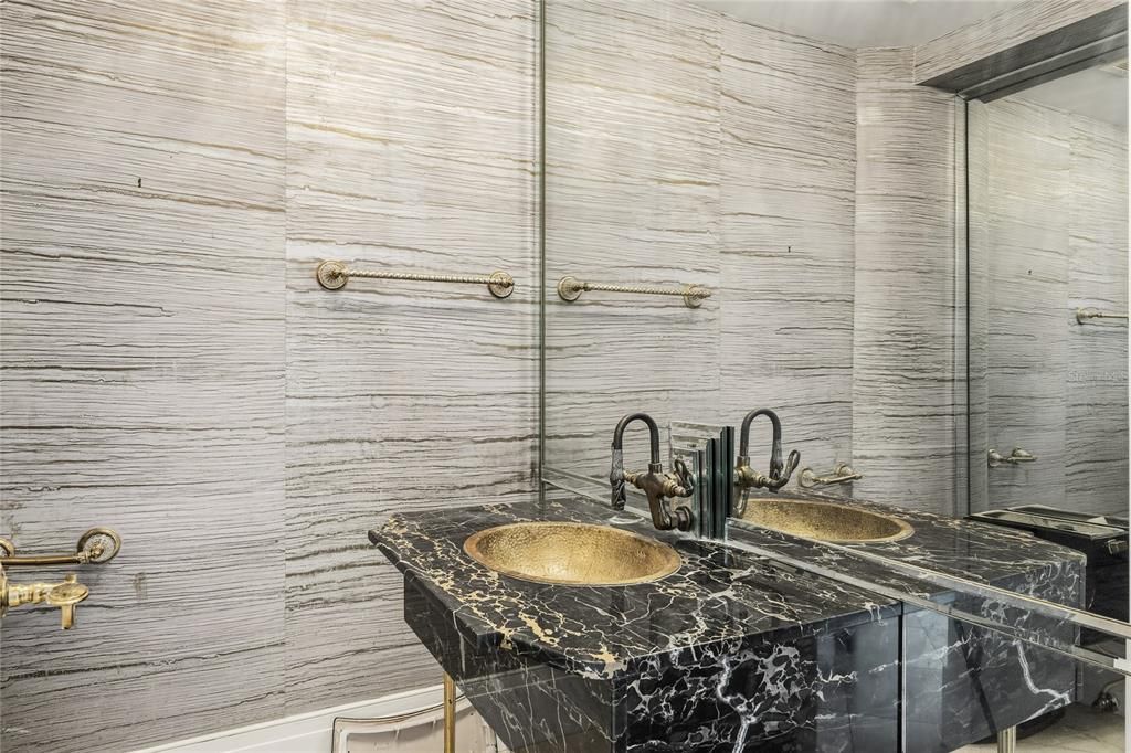 待售: $1,575,000 (4 贝兹, 5 浴室, 6276 平方英尺)