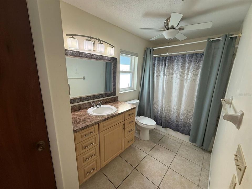 For Rent: $2,300 (2 beds, 2 baths, 1494 Square Feet)