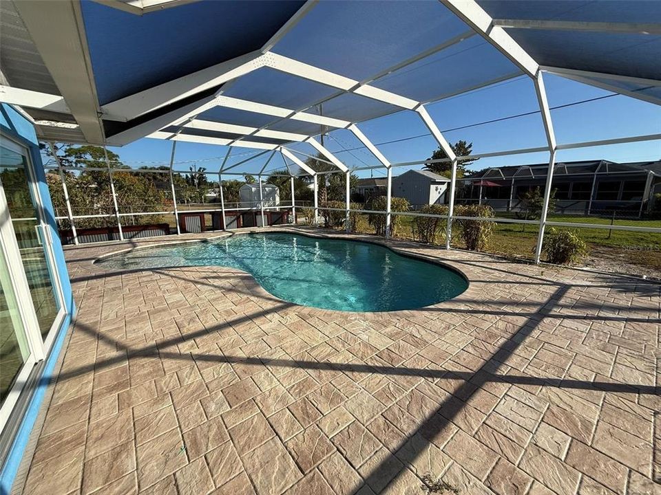 For Rent: $2,300 (2 beds, 2 baths, 1494 Square Feet)