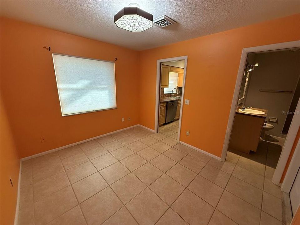 For Rent: $2,300 (2 beds, 2 baths, 1494 Square Feet)