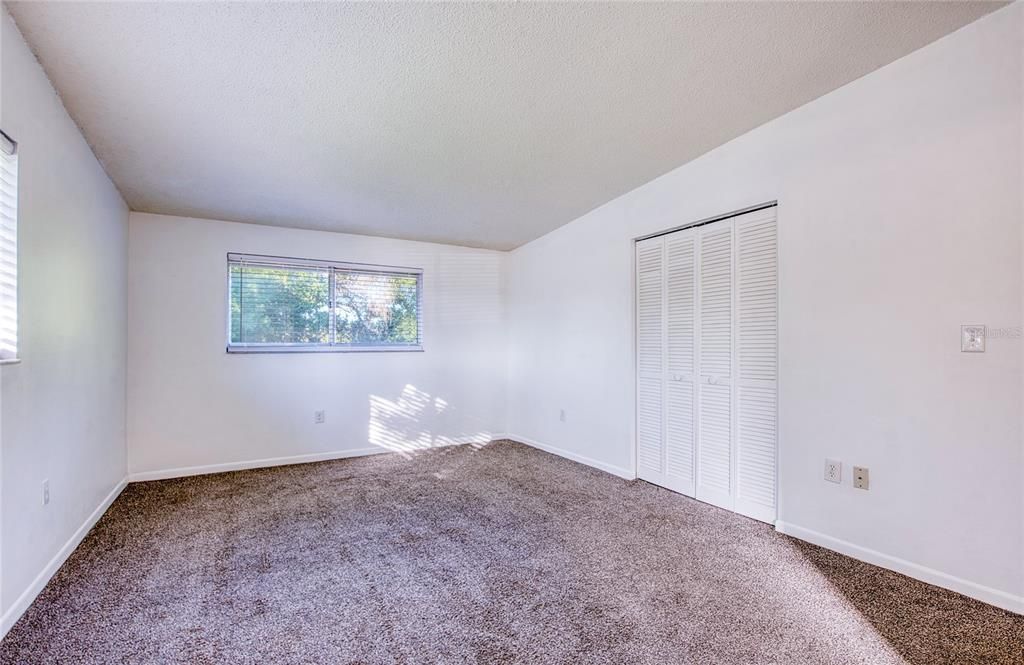 待售: $149,000 (2 贝兹, 2 浴室, 1140 平方英尺)