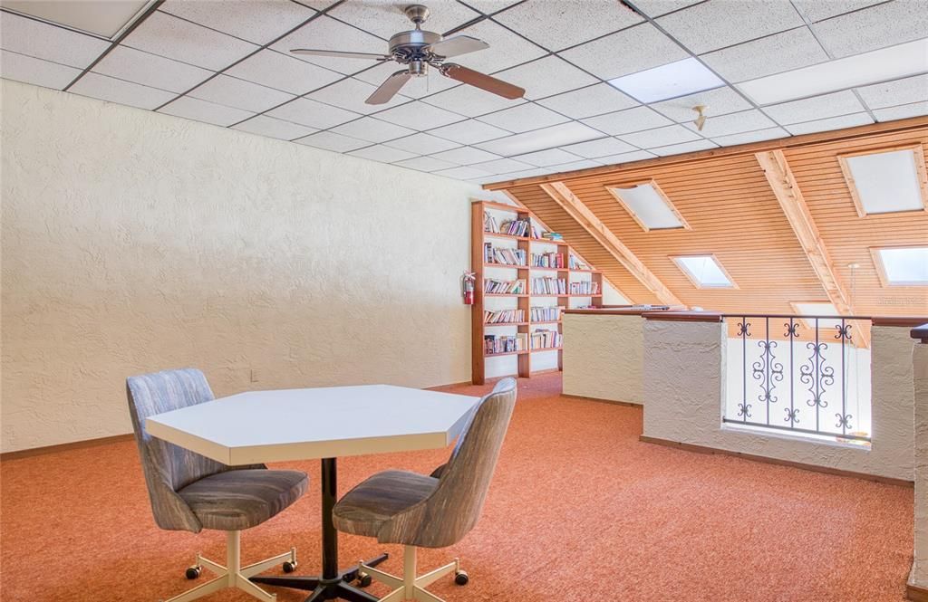 待售: $149,000 (2 贝兹, 2 浴室, 1140 平方英尺)