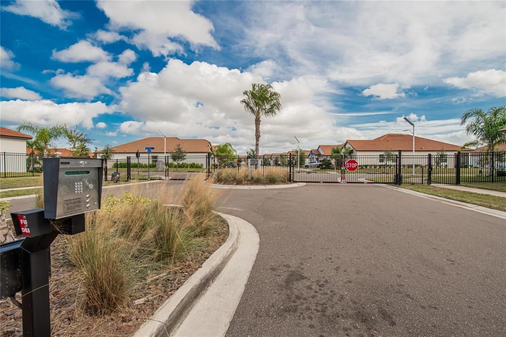 На продажу: $475,000 (2 спален, 2 ванн, 2328 Квадратных фут)