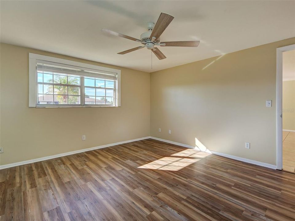 En Venta: $317,000 (3 camas, 2 baños, 1544 Pies cuadrados)