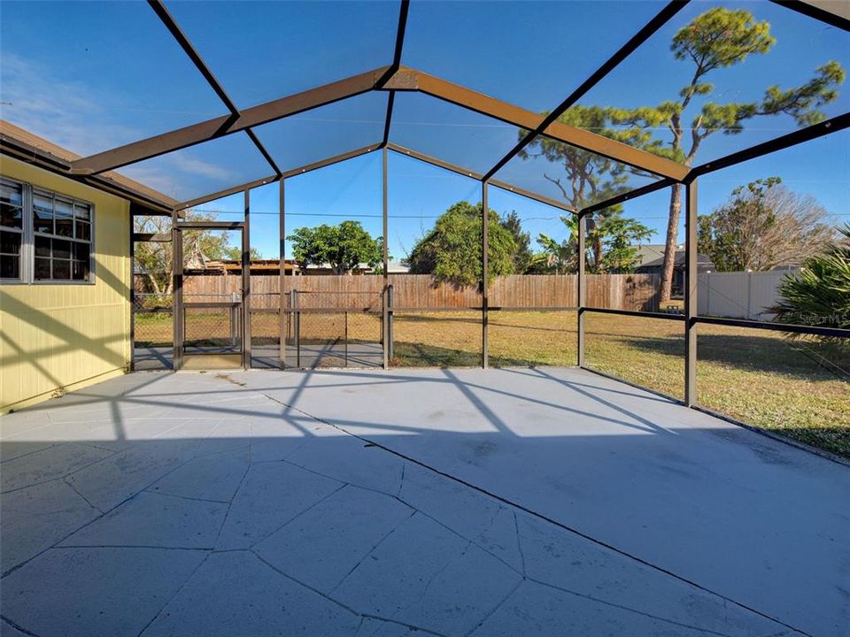 En Venta: $317,000 (3 camas, 2 baños, 1544 Pies cuadrados)