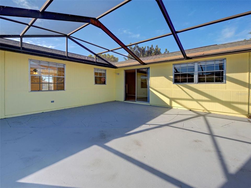 En Venta: $317,000 (3 camas, 2 baños, 1544 Pies cuadrados)