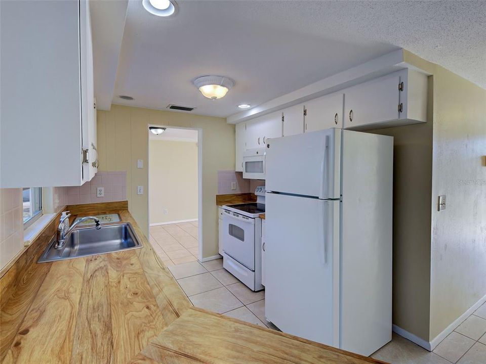 En Venta: $317,000 (3 camas, 2 baños, 1544 Pies cuadrados)