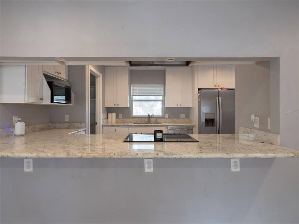 待售: $269,000 (3 贝兹, 1 浴室, 1344 平方英尺)