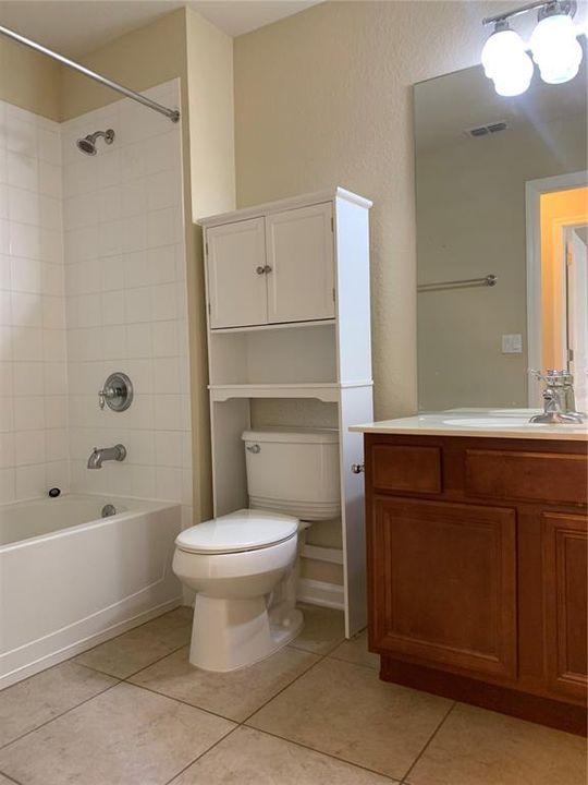 出租: $2,500 (3 贝兹, 2 浴室, 1644 平方英尺)