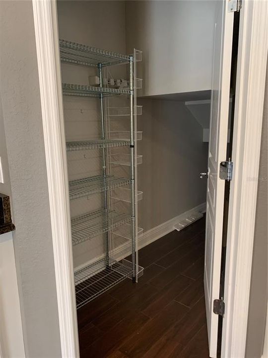 出租: $2,500 (3 贝兹, 2 浴室, 1644 平方英尺)