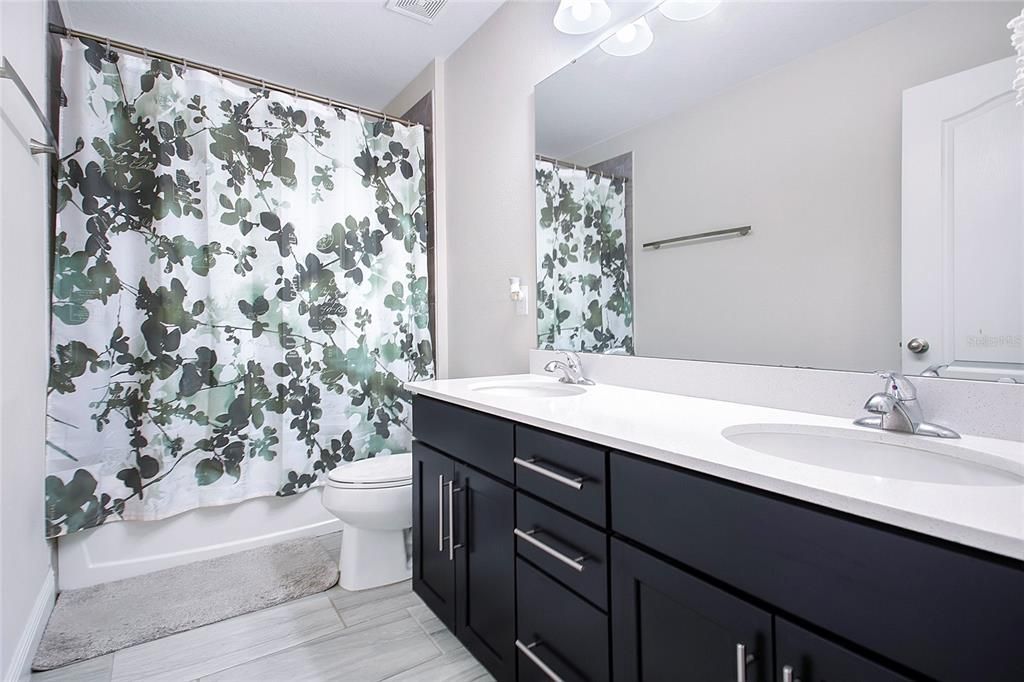 На продажу: $395,000 (3 спален, 2 ванн, 1787 Квадратных фут)