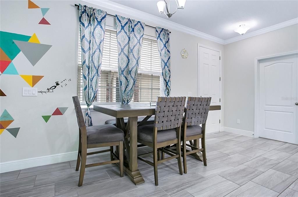 На продажу: $395,000 (3 спален, 2 ванн, 1787 Квадратных фут)