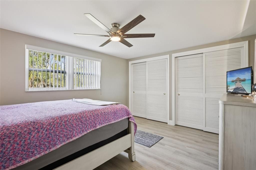 For Sale: $350,000 (3 beds, 2 baths, 1873 Square Feet)