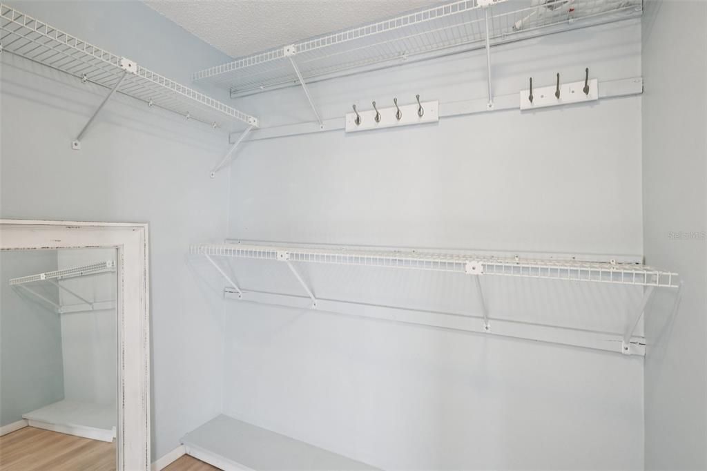 For Sale: $350,000 (3 beds, 2 baths, 1873 Square Feet)