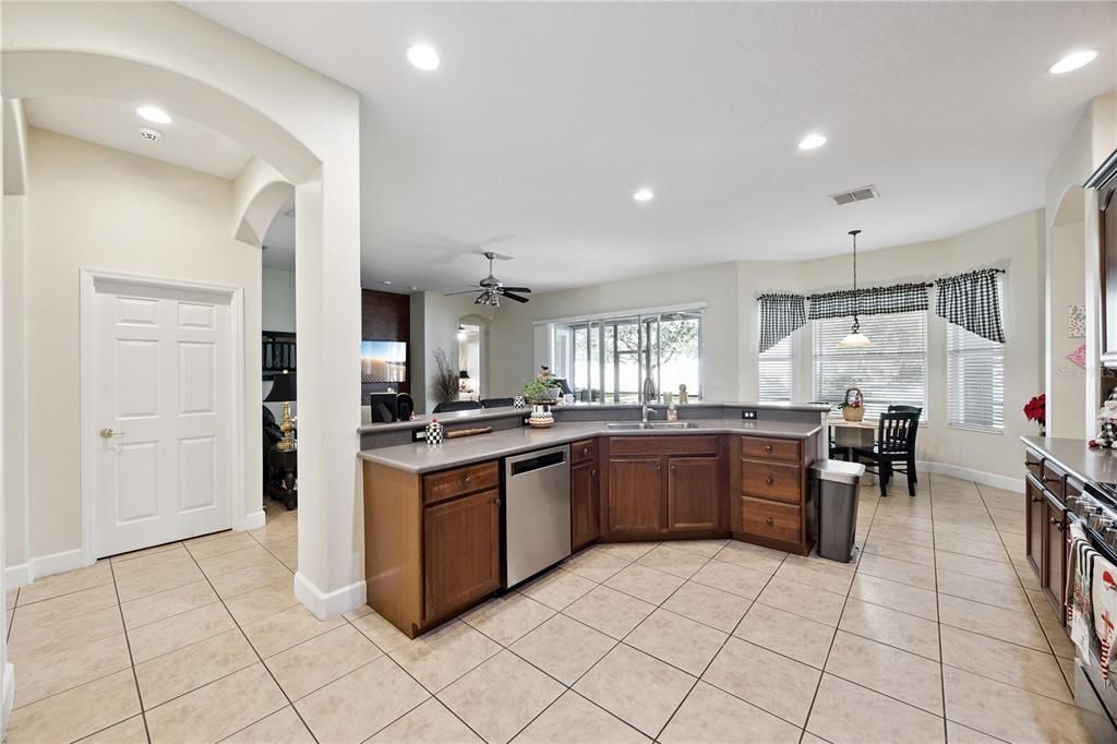 For Sale: $625,000 (4 beds, 3 baths, 2406 Square Feet)