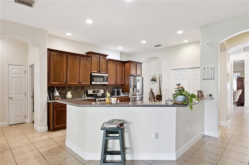 For Sale: $625,000 (4 beds, 3 baths, 2406 Square Feet)