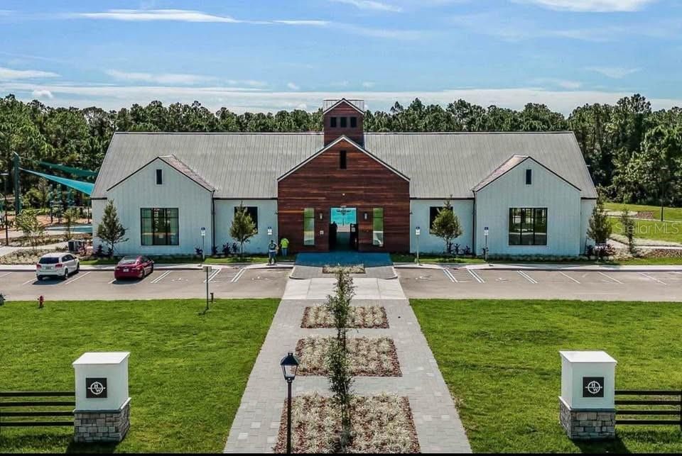 出租: $2,400 (3 贝兹, 2 浴室, 1501 平方英尺)