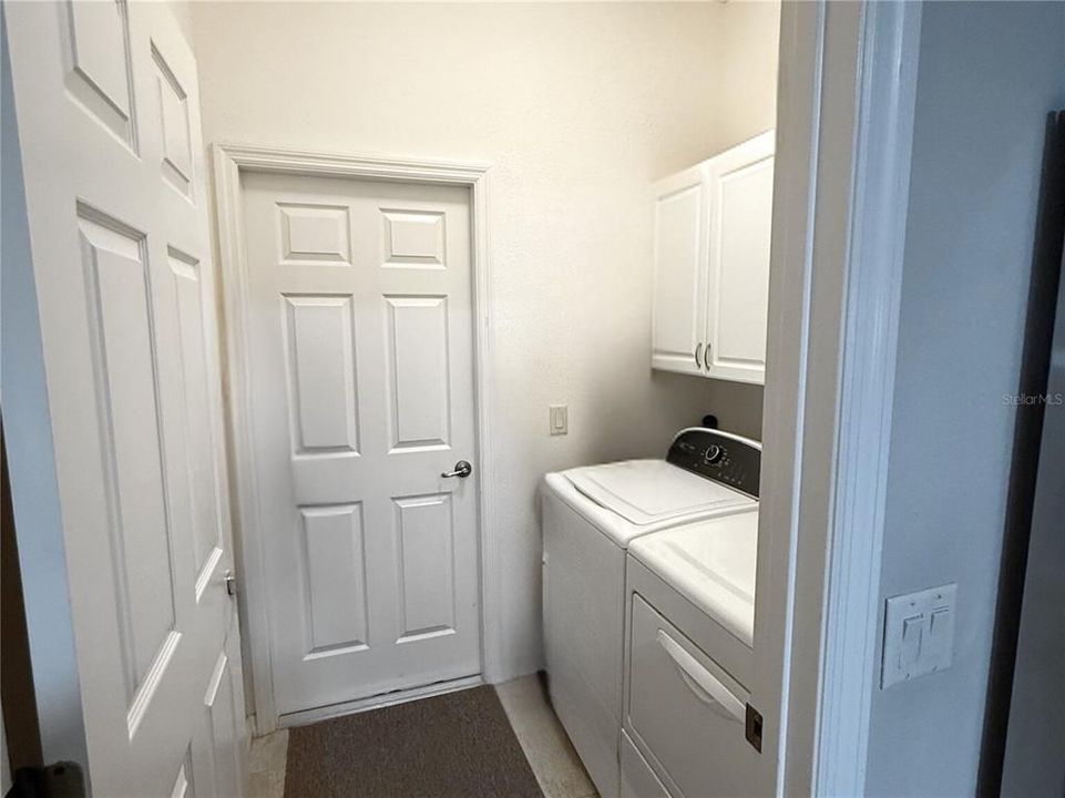 待售: $355,000 (3 贝兹, 2 浴室, 1820 平方英尺)