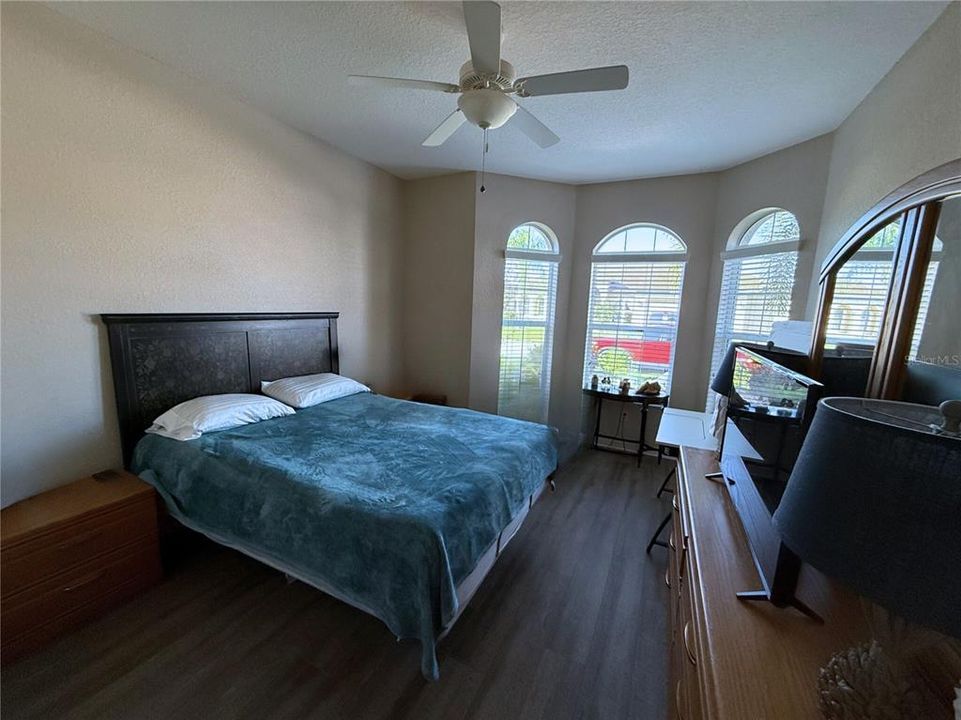 待售: $355,000 (3 贝兹, 2 浴室, 1820 平方英尺)