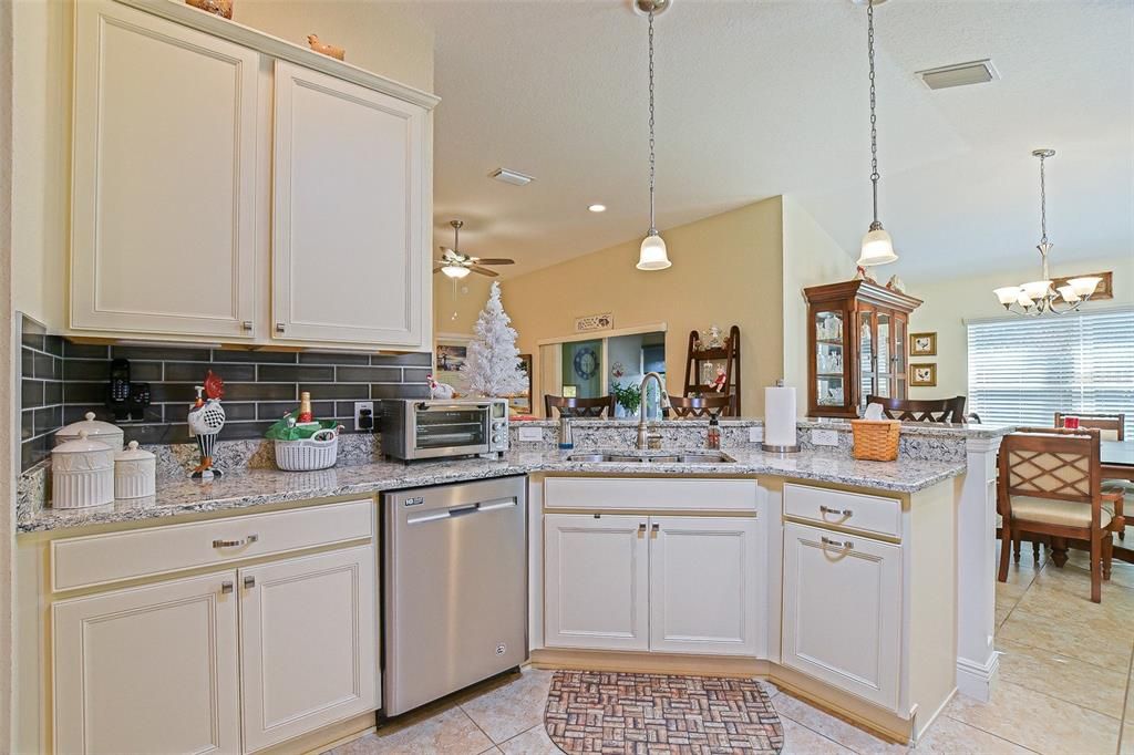 En Venta: $399,500 (3 camas, 2 baños, 1889 Pies cuadrados)