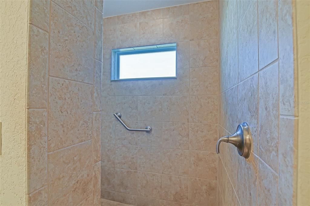 En Venta: $399,500 (3 camas, 2 baños, 1889 Pies cuadrados)