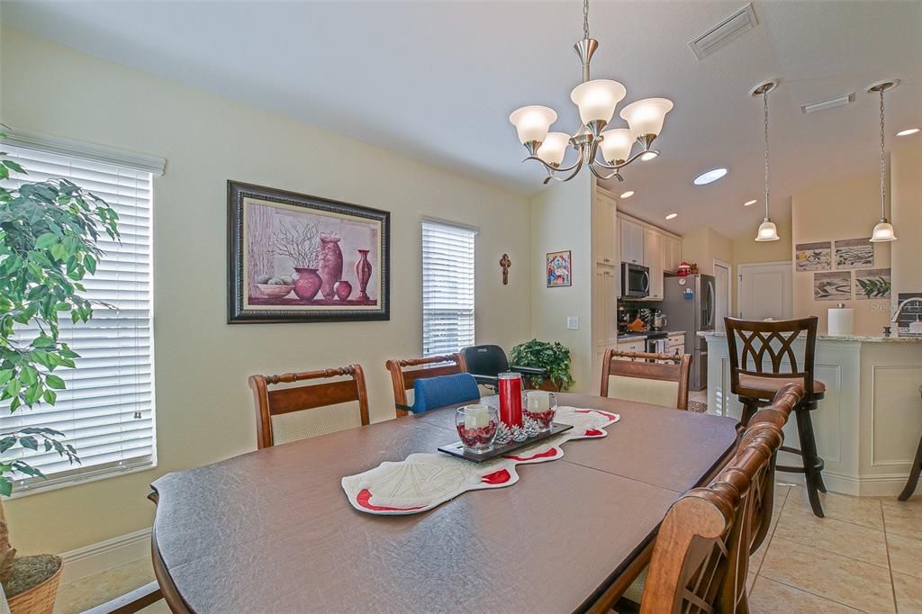 En Venta: $399,500 (3 camas, 2 baños, 1889 Pies cuadrados)