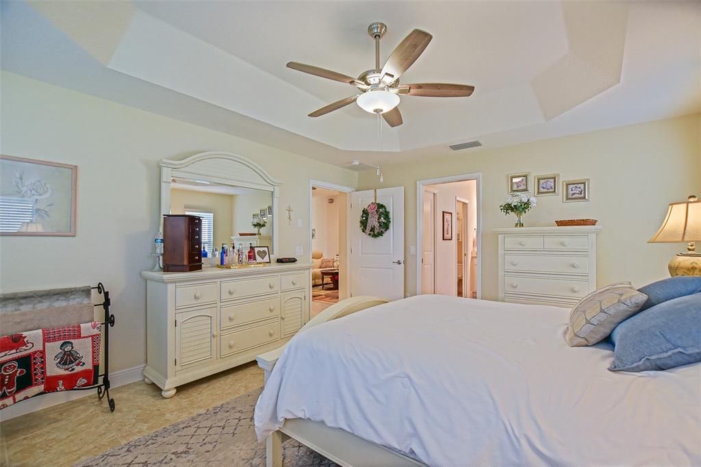 En Venta: $399,500 (3 camas, 2 baños, 1889 Pies cuadrados)