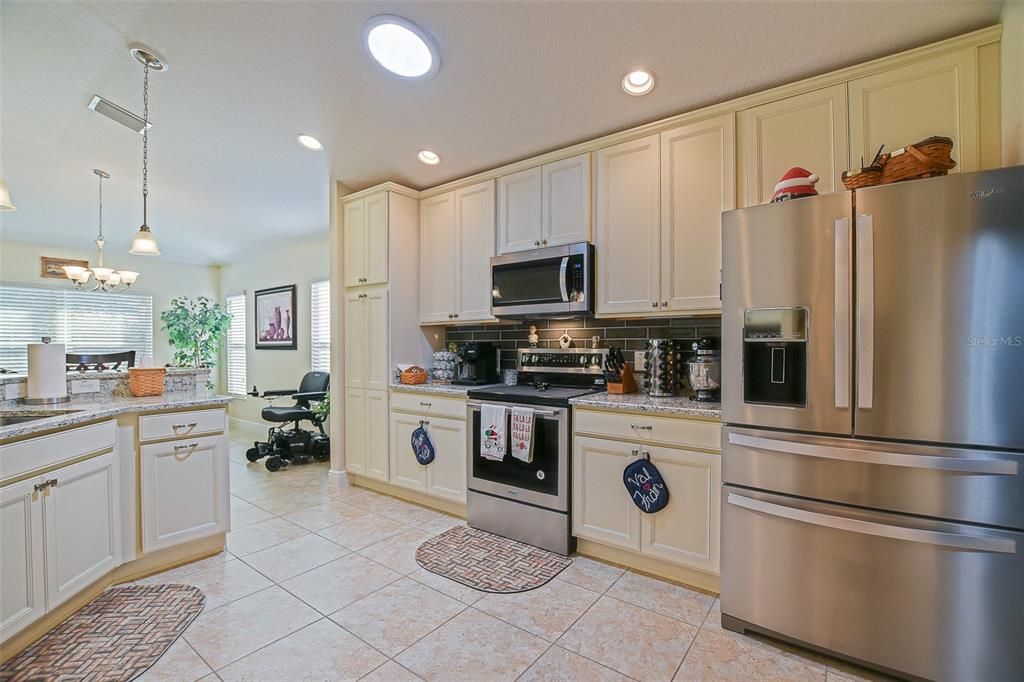 En Venta: $399,500 (3 camas, 2 baños, 1889 Pies cuadrados)