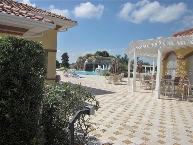 For Sale: $384,500 (3 beds, 2 baths, 1889 Square Feet)