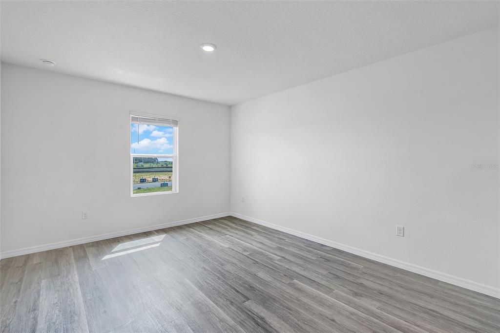 For Sale: $265,490 (3 beds, 2 baths, 1758 Square Feet)