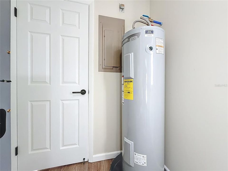 En Venta: $295,000 (3 camas, 2 baños, 1346 Pies cuadrados)