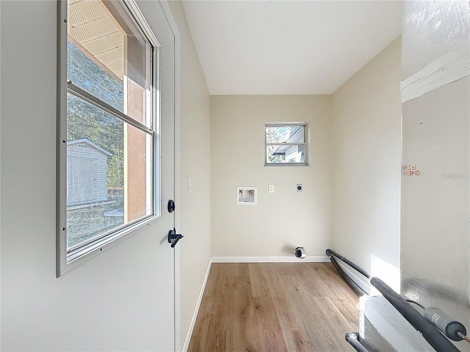 En Venta: $295,000 (3 camas, 2 baños, 1346 Pies cuadrados)