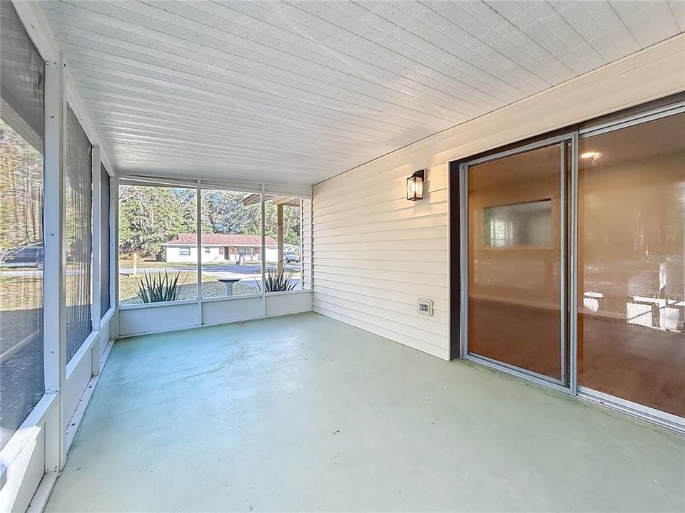 En Venta: $295,000 (3 camas, 2 baños, 1346 Pies cuadrados)