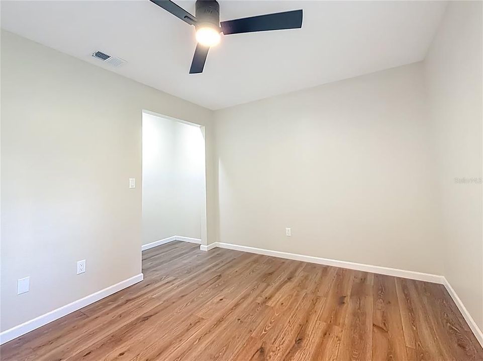 En Venta: $295,000 (3 camas, 2 baños, 1346 Pies cuadrados)