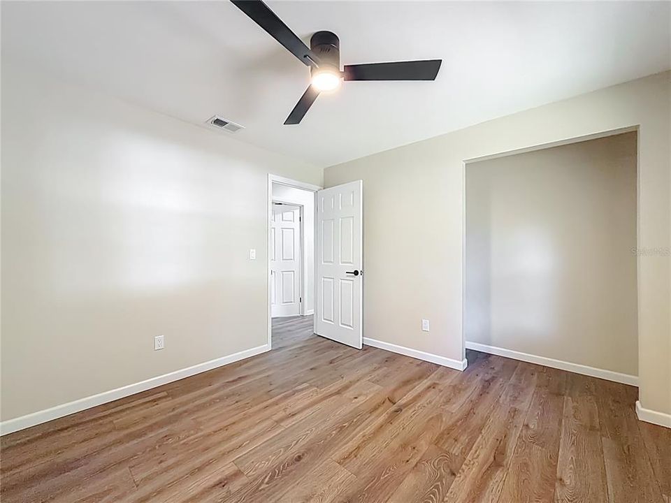 En Venta: $295,000 (3 camas, 2 baños, 1346 Pies cuadrados)