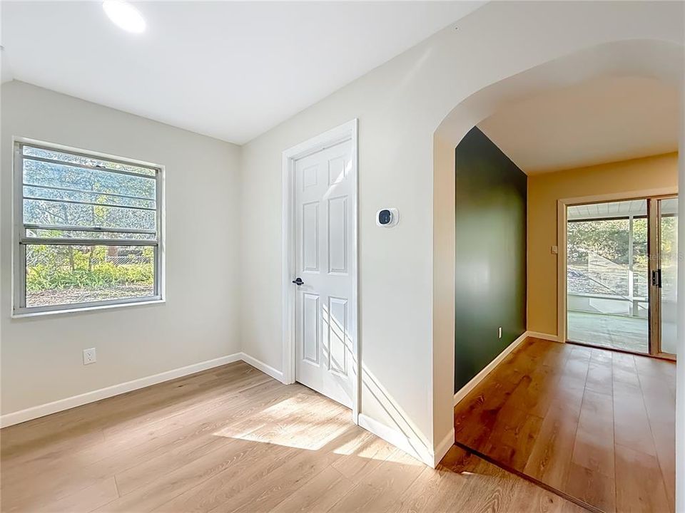 En Venta: $295,000 (3 camas, 2 baños, 1346 Pies cuadrados)