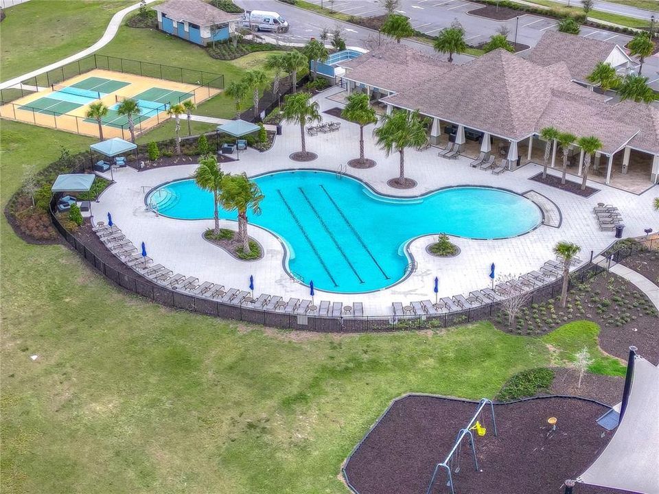 For Rent: $3,500 (5 beds, 4 baths, 3245 Square Feet)